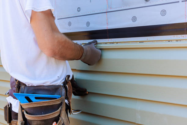 Trusted Siding Contractor service in Farmington, IL - Squared Siding